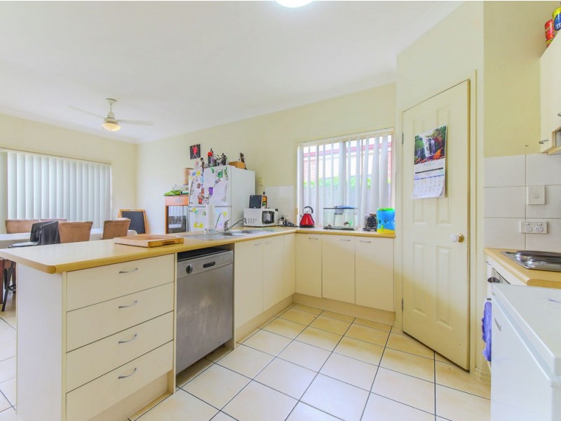 6 Rachele Close, Forest Lake QLD 4078