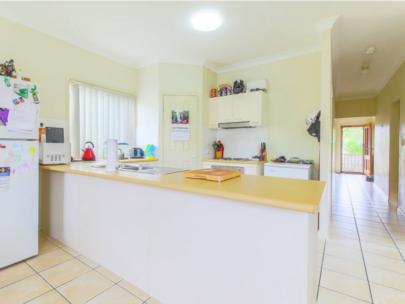 6 Rachele Close, Forest Lake QLD 4078