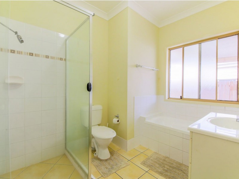 6 Rachele Close, Forest Lake QLD 4078