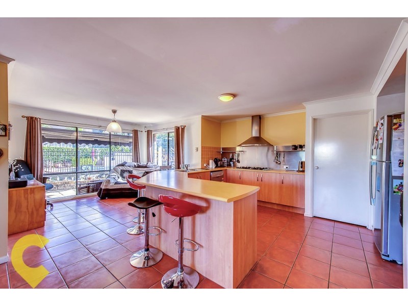 27 Vaucluse Street, Forest Lake QLD 4078