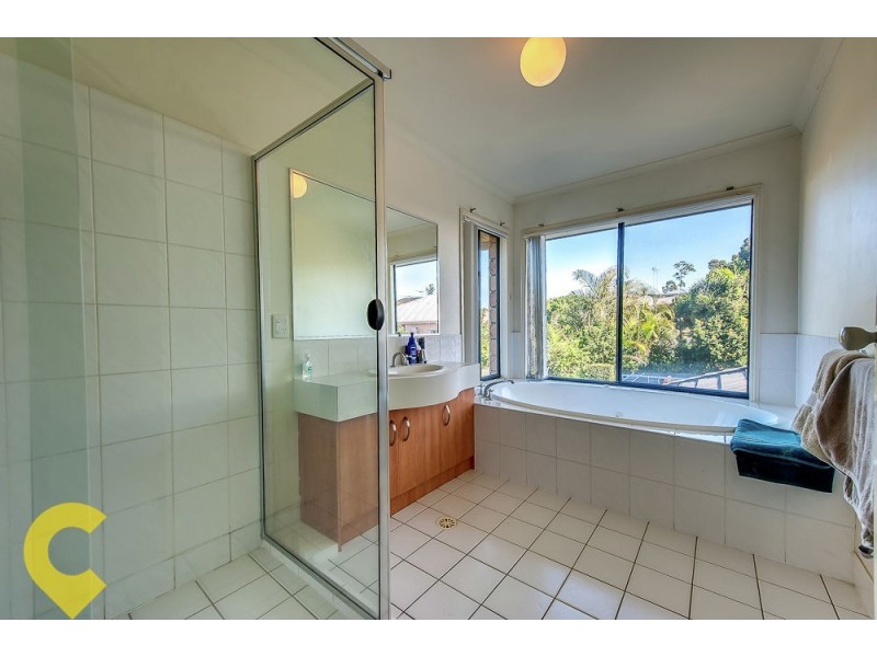 27 Vaucluse Street, Forest Lake QLD 4078