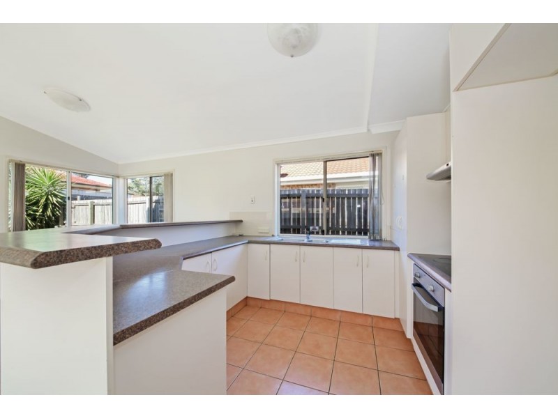 31 Carolina Parde, Forest Lake QLD 4078