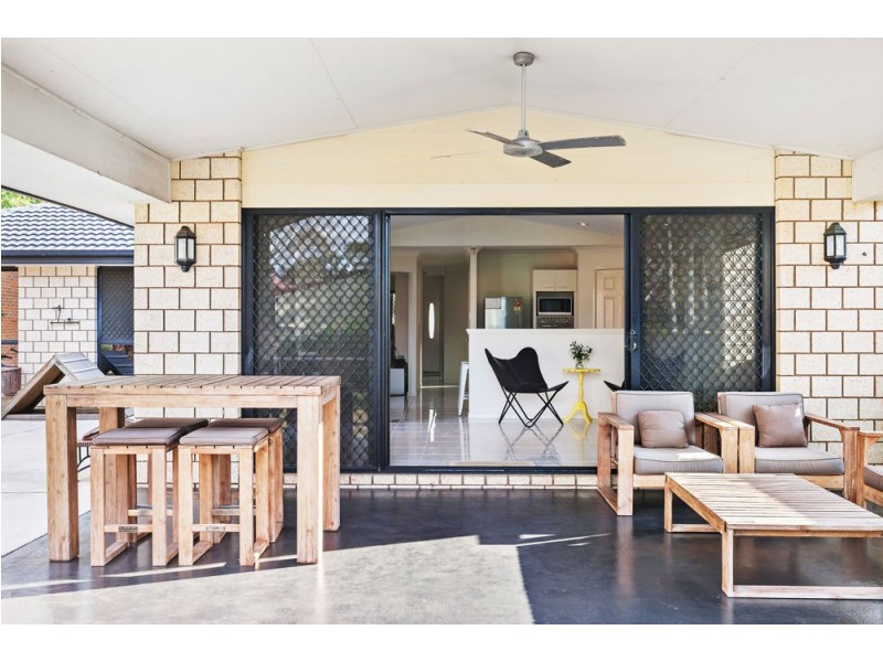 5 Berrington Close, Forest Lake QLD 4078