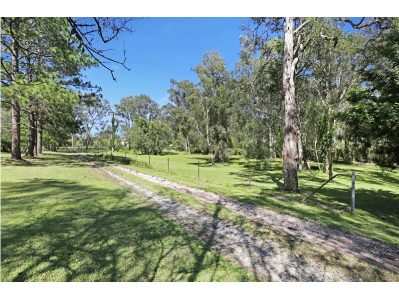 130 Falkland Street, Pallara QLD 4110