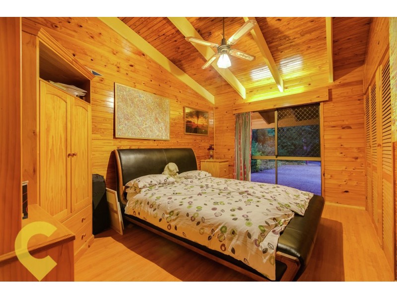 37 Addison Road, Camira QLD 4300