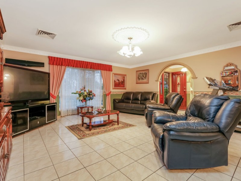 22 Frankenia Court, Regents Park QLD 4118