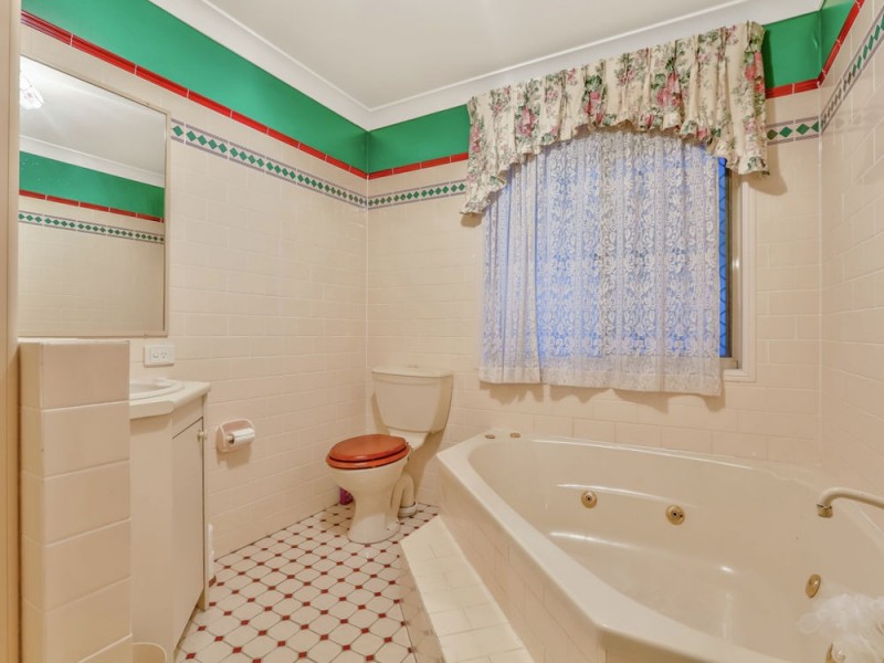 22 Frankenia Court, Regents Park QLD 4118