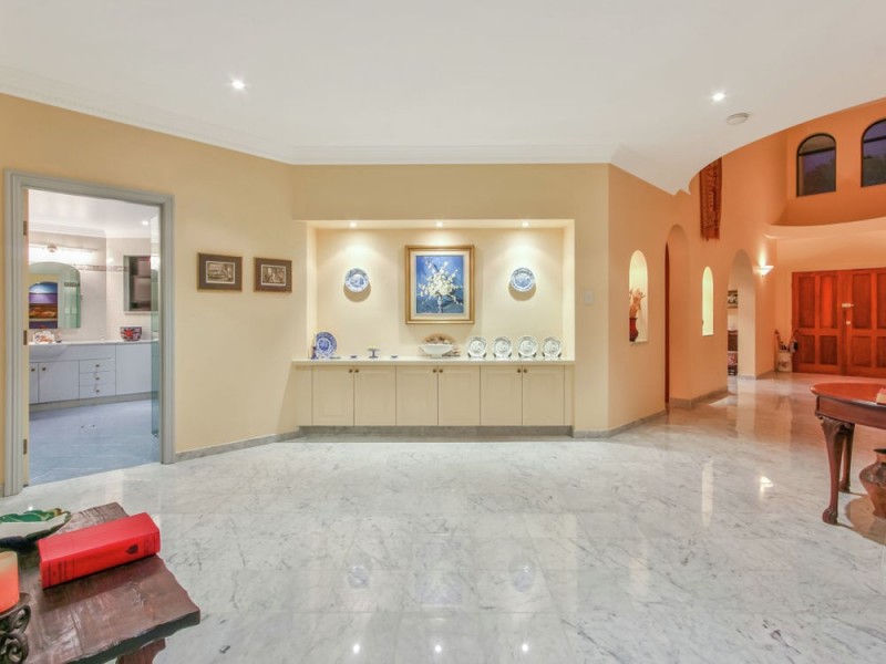 99 Highland Terrace, St Lucia QLD 4067