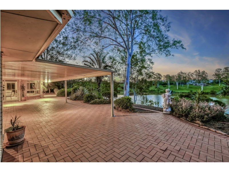 7 Curlew Place, Riverhills QLD 4074