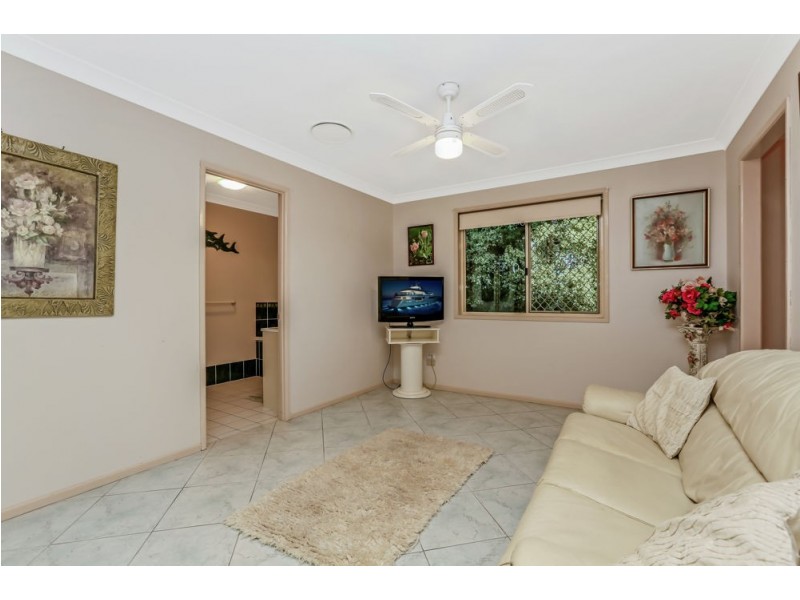 7 Curlew Place, Riverhills QLD 4074