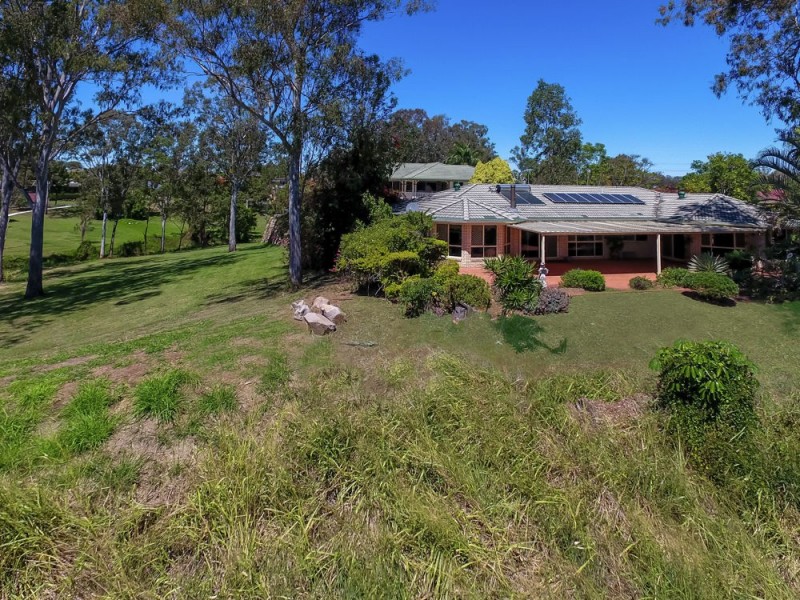 7 Curlew Place, Riverhills QLD 4074