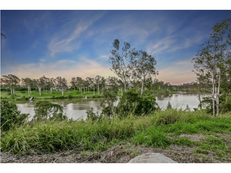 7 Curlew Place, Riverhills QLD 4074