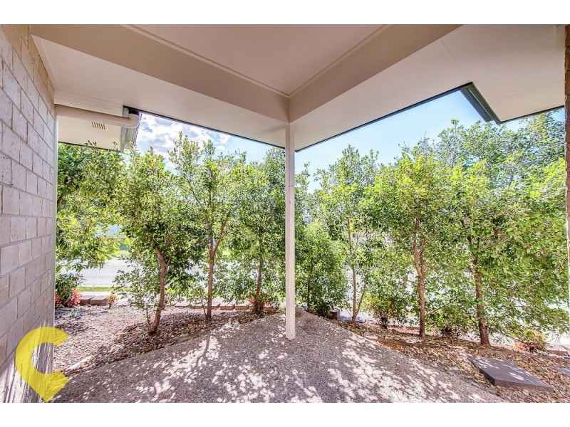 11b Outlook Drive, Waterford QLD 4133