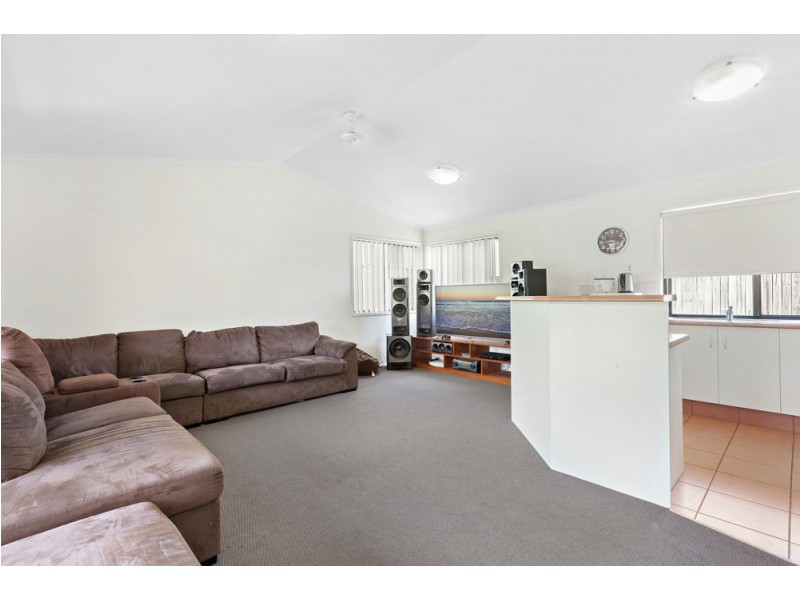 29 Columbus Place, Forest Lake QLD 4078