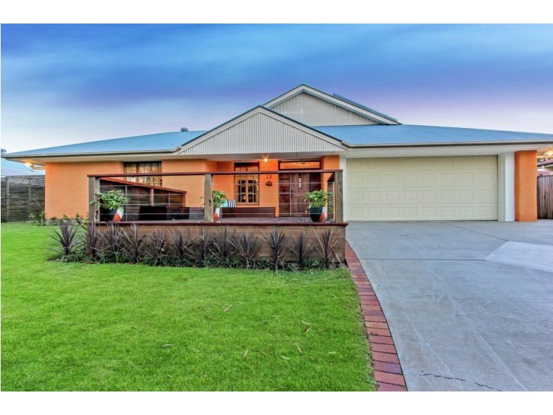13 Vaucluse Street, Forest Lake QLD 4078