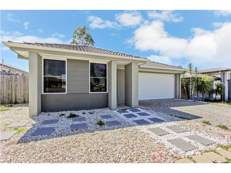 8 Lilly Pilly Street, Heathwood QLD 4110