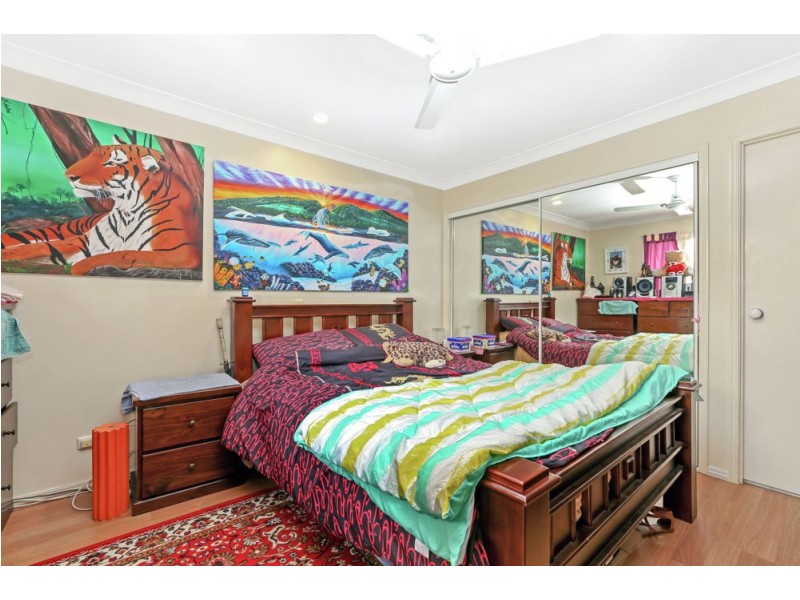 16 Murray Place, Forest Lake QLD 4078