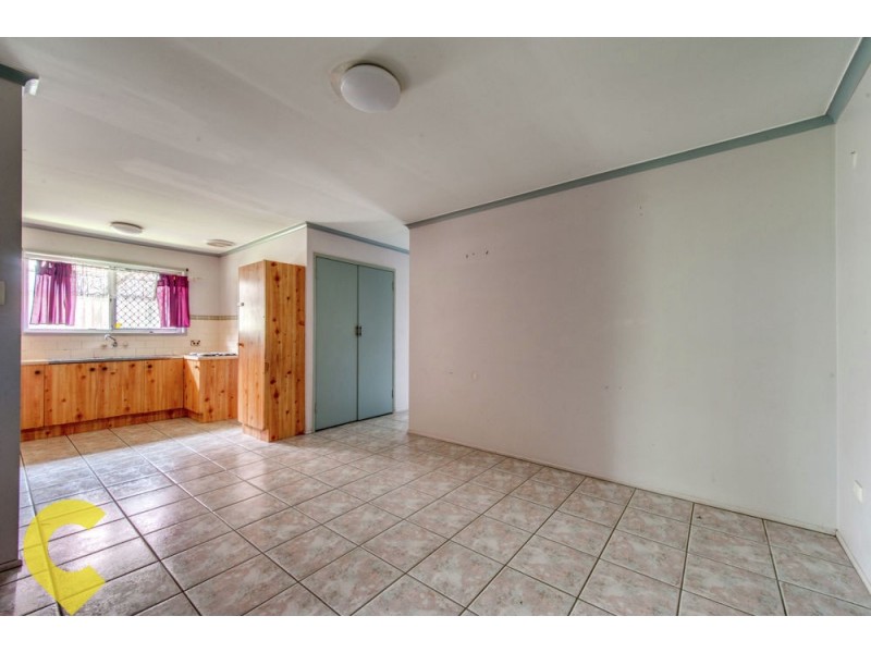 7 Clover Court, Regents Park QLD 4118