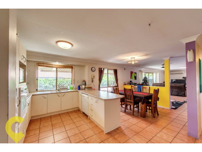 12 Queens Court, Forest Lake QLD 4078