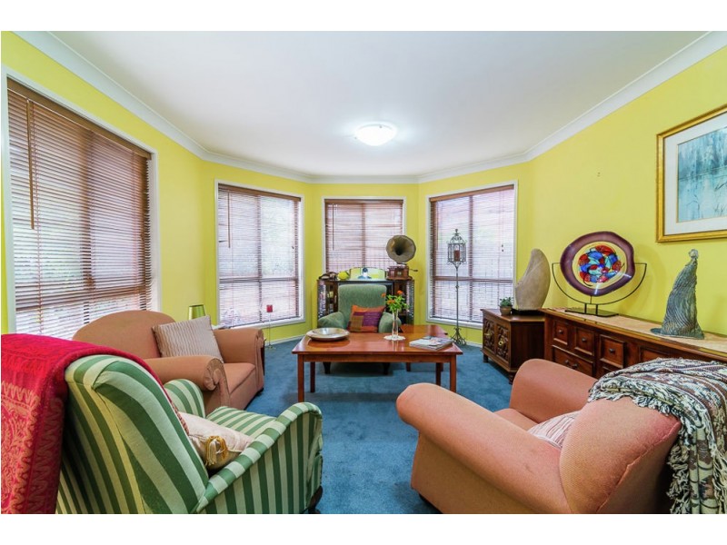 37 Crestwood Place, Moggill QLD 4070