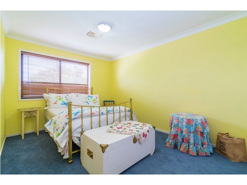 37 Crestwood Place, Moggill QLD 4070