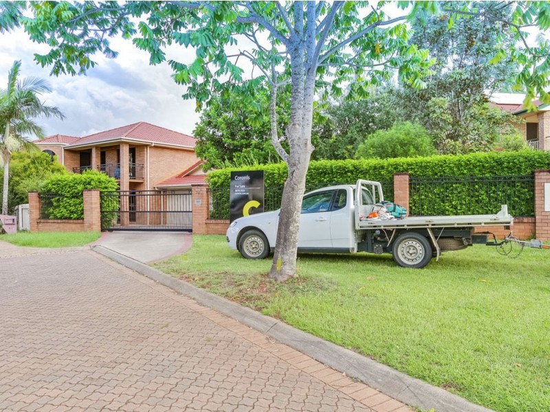 37 Crestwood Place, Moggill QLD 4070