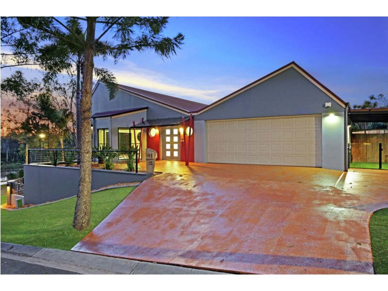 25 Rivervista Street, Riverhills QLD 4074