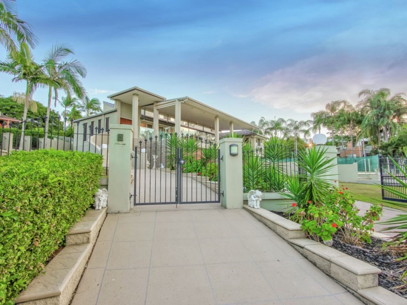 5 Sturt Court, Mount Ommaney QLD 4074