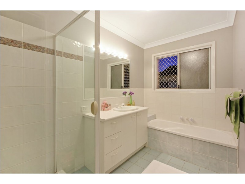 29 Cottonwood Crescent, Calamvale QLD 4116