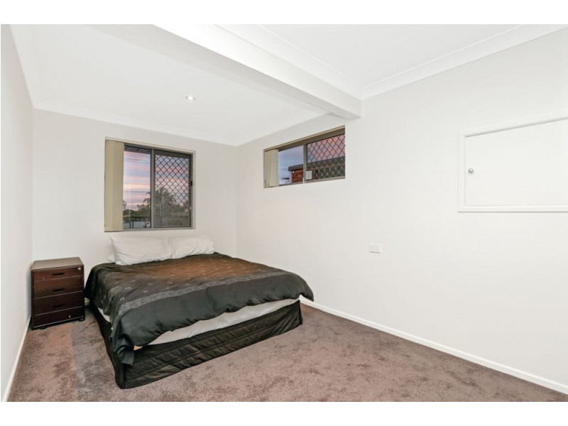 23 Dryade Street, Regents Park QLD 4118