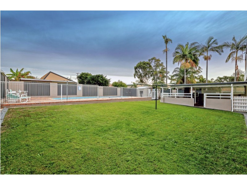 23 Dryade Street, Regents Park QLD 4118