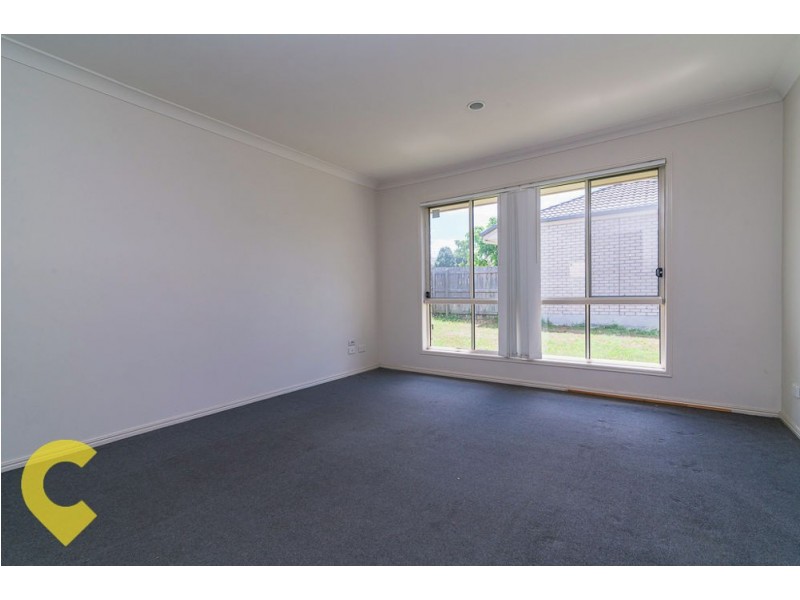 7 Jene Court, Flinders View QLD 4305