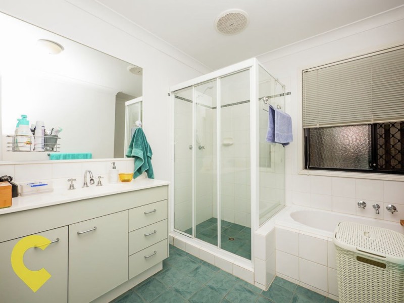 25/300 Cliveden Avenue, Corinda QLD 4075