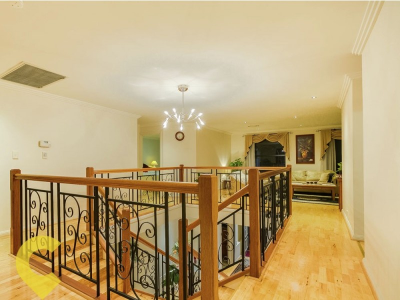 11 Mount Archer Road, Parkinson QLD 4115