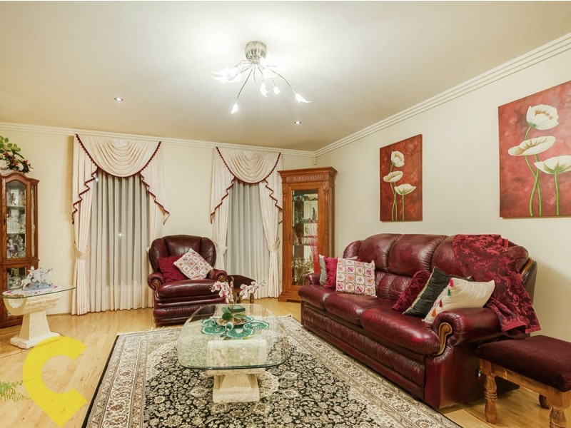 11 Mount Archer Road, Parkinson QLD 4115