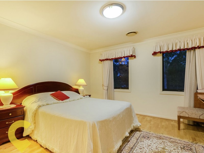 11 Mount Archer Road, Parkinson QLD 4115