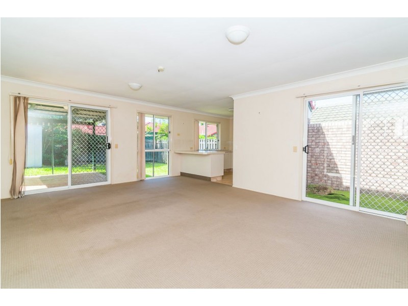 14 Evergreen Place, Forest Lake QLD 4078