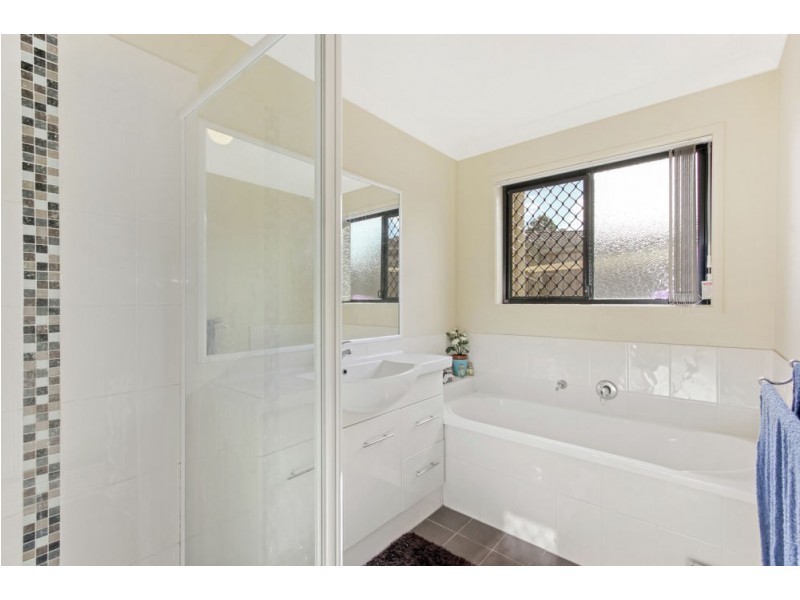 20 Adab Close, Boronia Heights QLD 4124