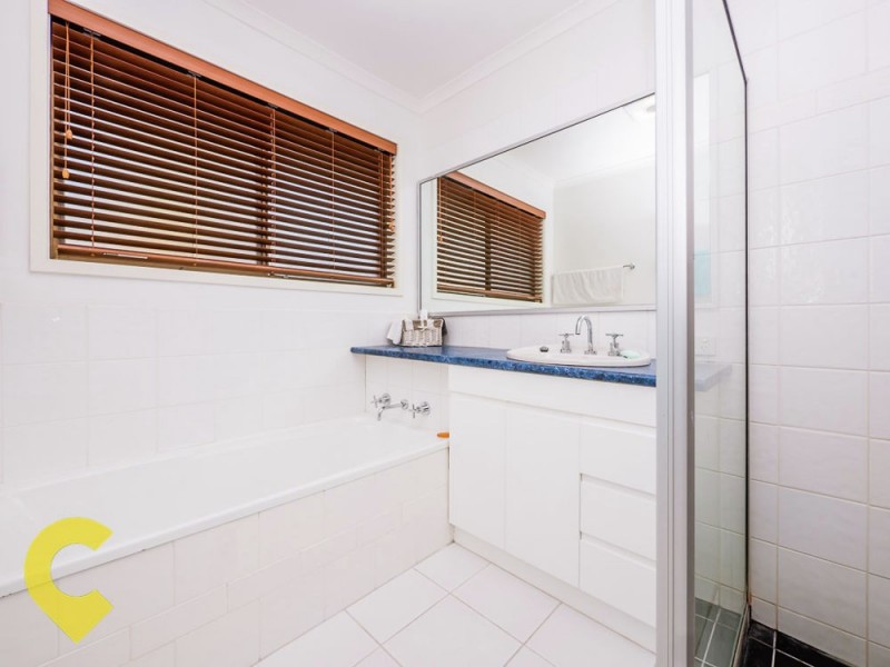 16 Banyan Street, Bellbowrie QLD 4070