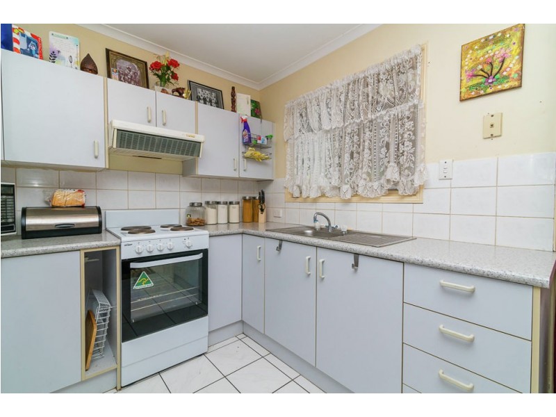 42 Strathallen Drive, Boronia Heights QLD 4124