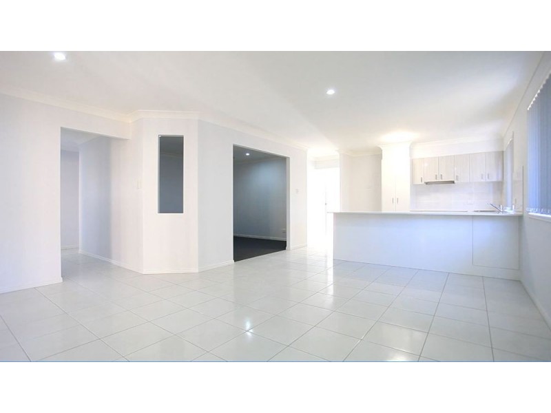 15 Finley Street, Gleneagle QLD 4285