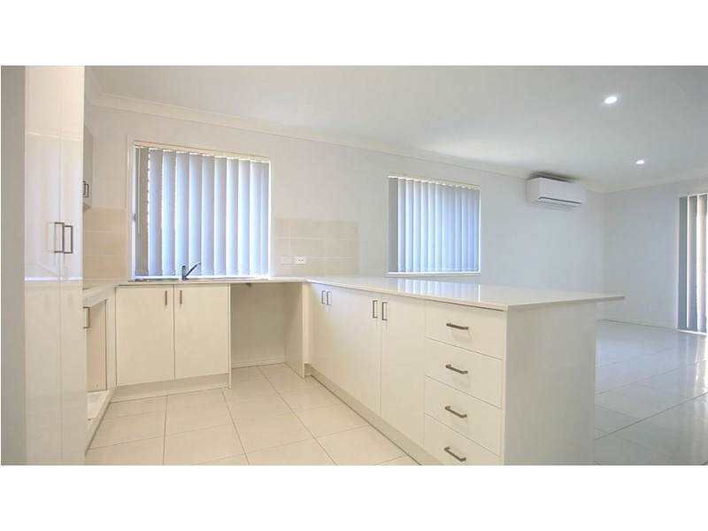 15 Finley Street, Gleneagle QLD 4285