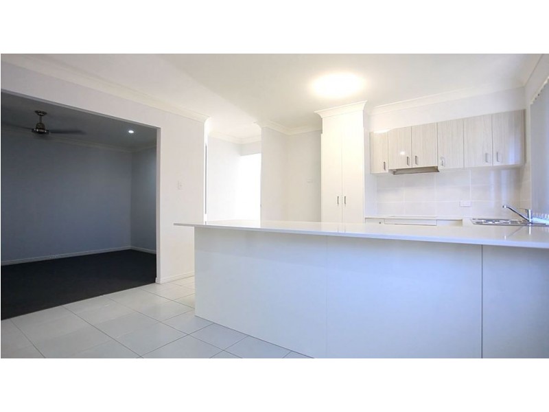 15 Finley Street, Gleneagle QLD 4285