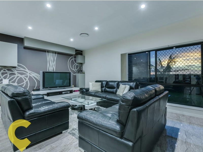 66 Maryland Drive, Regents Park QLD 4118