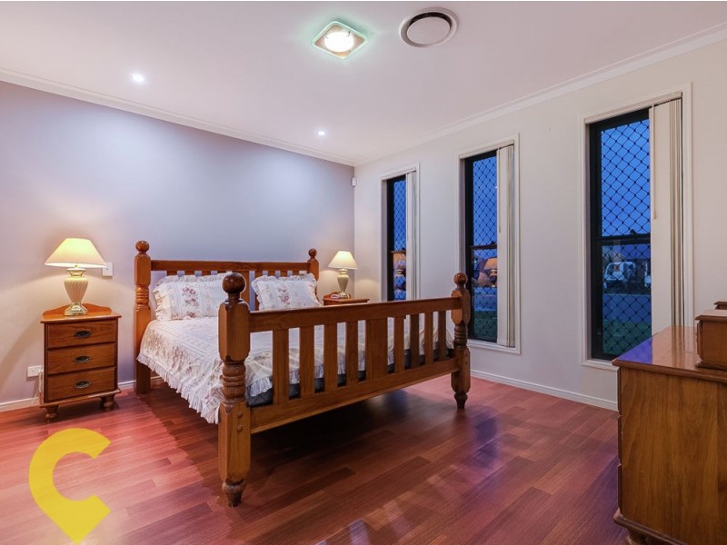 66 Maryland Drive, Regents Park QLD 4118