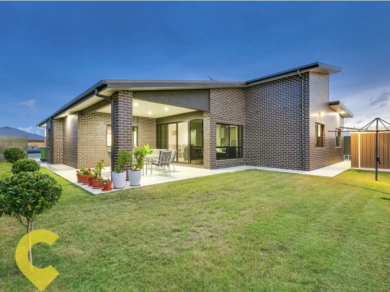 66 Maryland Drive, Regents Park QLD 4118