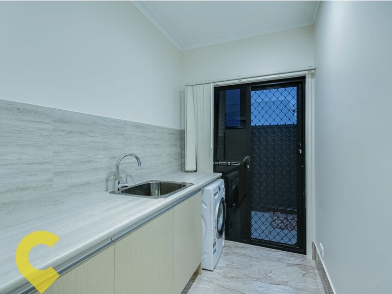 66 Maryland Drive, Regents Park QLD 4118