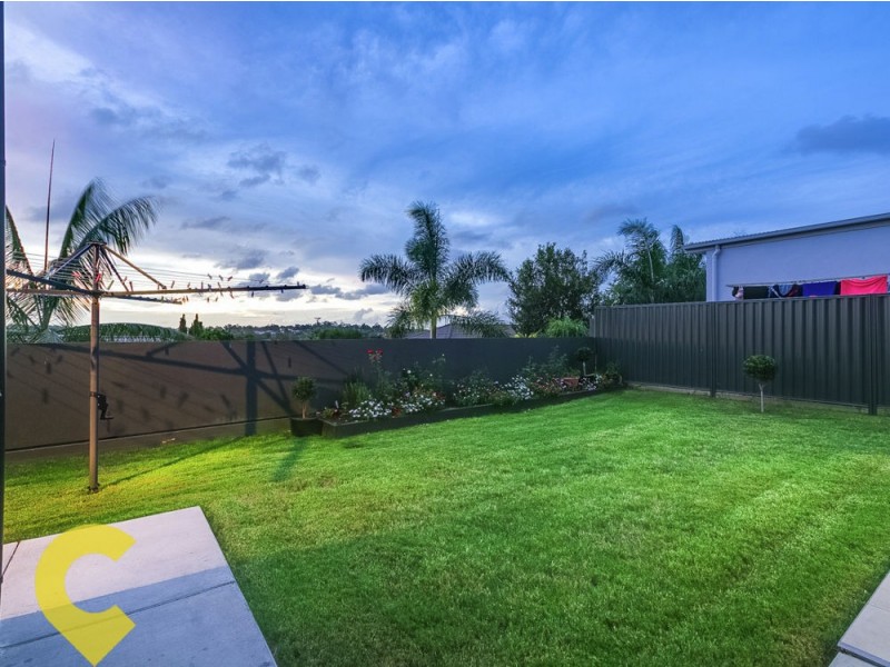 66 Maryland Drive, Regents Park QLD 4118