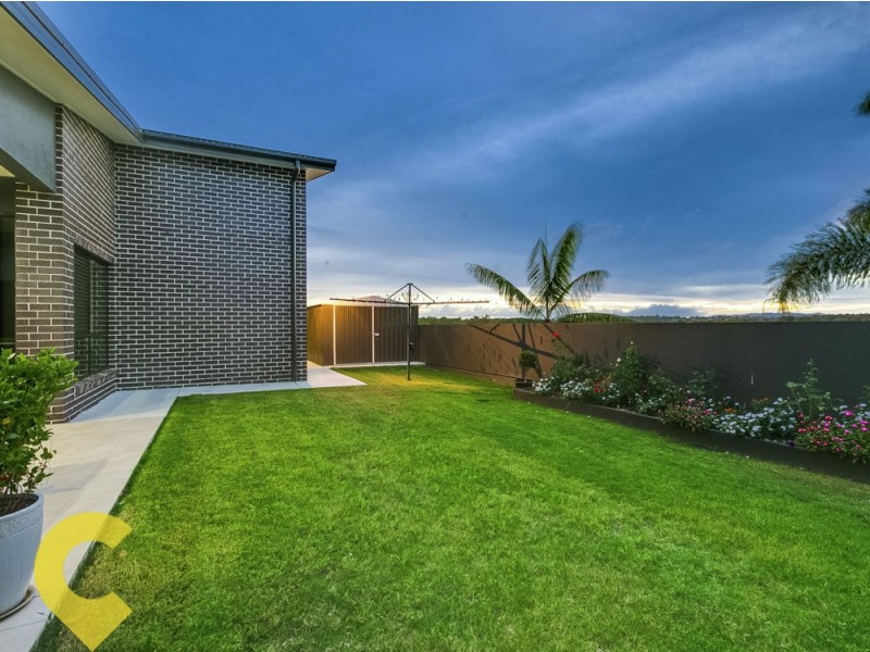 66 Maryland Drive, Regents Park QLD 4118