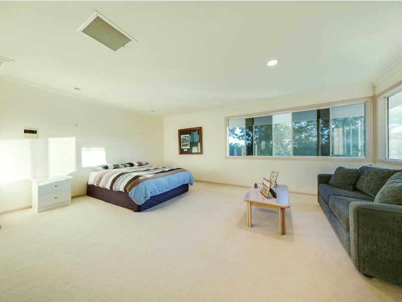 60 Hawkesbury Road, Moggill QLD 4070